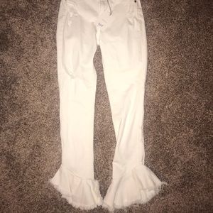Trendy white “flared” Jeans